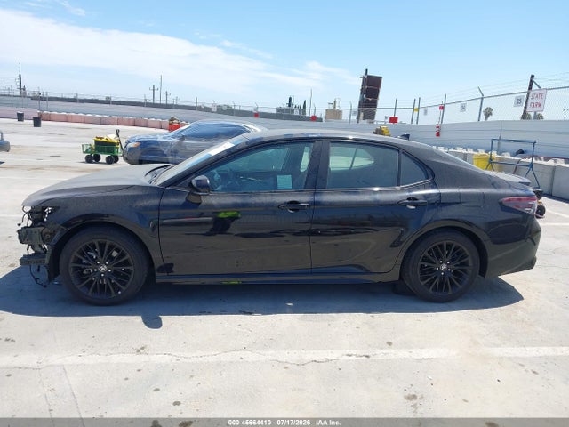 4T1G31AK7NU041863 Toyota Camry Nightshade Edition Hybrid