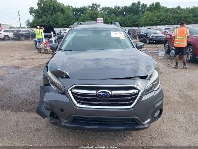 45664473 :رقم المزاد ، 4S4BSANC6J3361739 vin ، 2018 Subaru Outback 2.5i Limited مزاد بيع