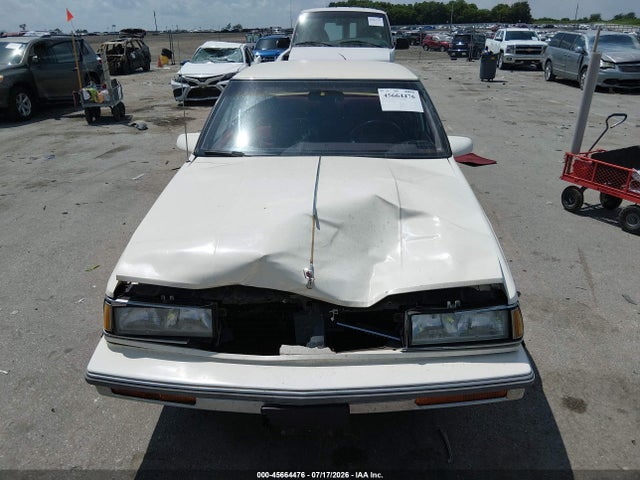 45664476 :رقم المزاد ، 1G3HY53CXJW405490 vin ، 1988 Oldsmobile Delta 88 Royale Brougham مزاد بيع