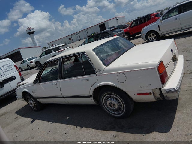45664476 :رقم المزاد ، 1G3HY53CXJW405490 vin ، 1988 Oldsmobile Delta 88 Royale Brougham مزاد بيع