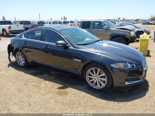 Jaguar Xf 2.0t Premium 2015 SAJWA0FS3FPU83369 главное изображение