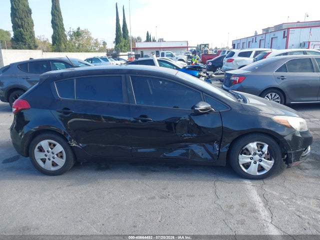 KIA FORTE LX 2016 KNAFK5A8XG5598601 Image 18