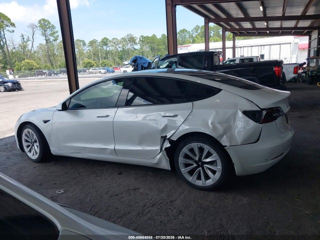 Tesla Model 3 Standard Range Plus Rear-wheel Drive 2021 5YJ3E1EA8MF856708 Image 13