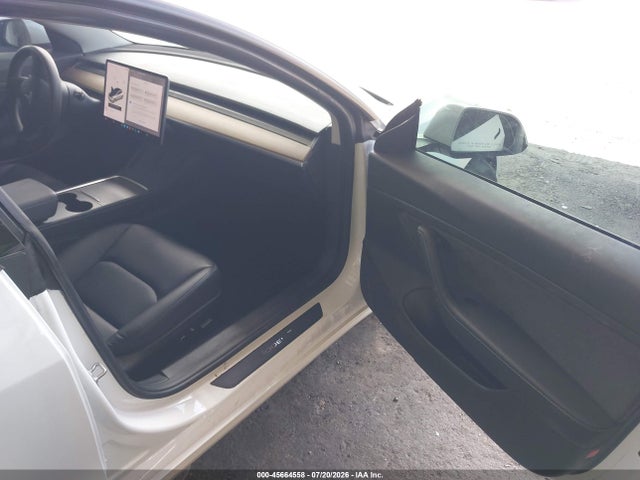 Tesla Model 3 Standard Range Plus Rear-wheel Drive 2021 5YJ3E1EA8MF856708 Image 5