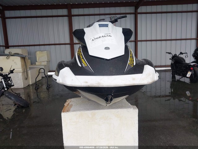 Yamaha Personal Watercraft 2018 YAMA0683F818 Image 6