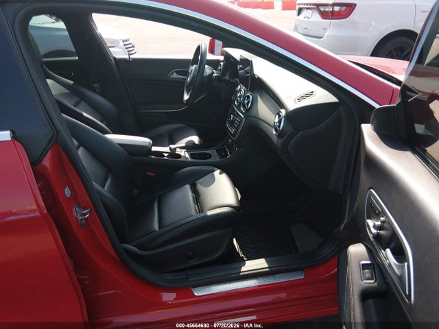 45664680 :رقم المزاد ، WDDSJ4GB7KN764282 vin ، 2019 Mercedes-benz Cla 250 4matic مزاد بيع