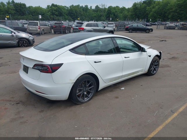 2021 Tesla Model 3 Standard Range Plus Rear-wheel Drive მანქანა იყიდება აუქციონზე, vin: 5YJ3E1EA0MF029222, აუქციონის ნომერი: 45664682