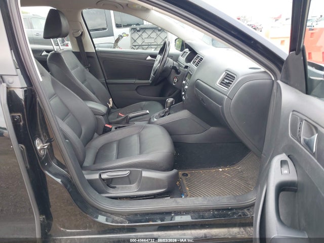 2012 Volkswagen Jetta 2.5l Se მანქანა იყიდება აუქციონზე, vin: 3VWDX7AJ8CM398067, აუქციონის ნომერი: 45664732