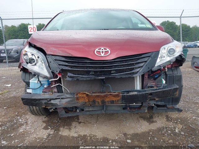 45664740 :رقم المزاد ، 5TDJK3DC4CS033671 vin ، 2012 Toyota Sienna Le 7 Passenger مزاد بيع