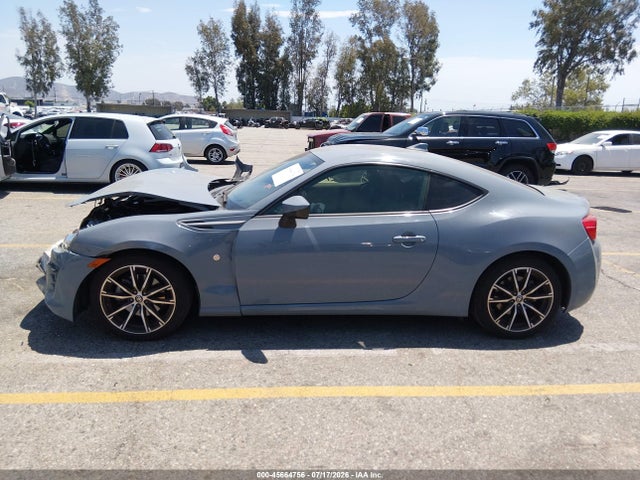 JF1ZNAA12J8700763 Toyota 86