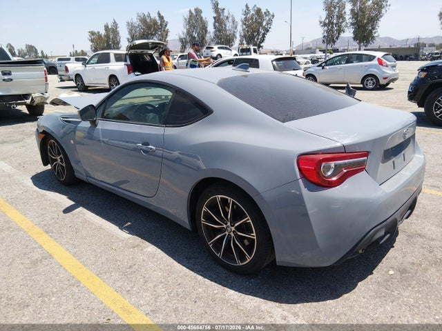 JF1ZNAA12J8700763 Toyota 86