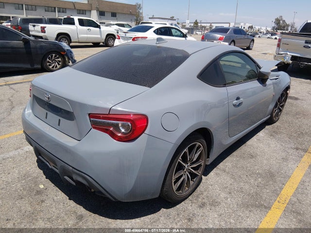 JF1ZNAA12J8700763 Toyota 86