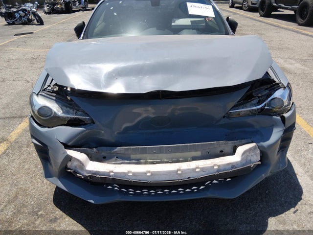 JF1ZNAA12J8700763 Toyota 86