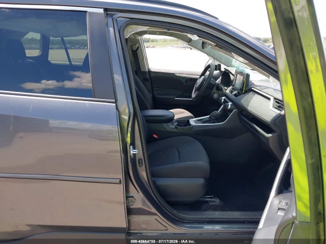 Toyota RAV4 LE 2021 2T3G1RFV2MC173315 Image 5