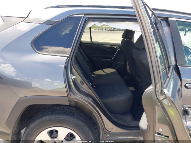 Toyota RAV4 LE 2021 2T3G1RFV2MC173315 Image 8