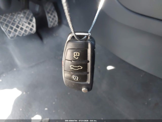 Продажа на аукционе авто 2016 Audi A3 1.8t Premium, vin: WAUA7GFF6G1114185, номер лота: 45664764