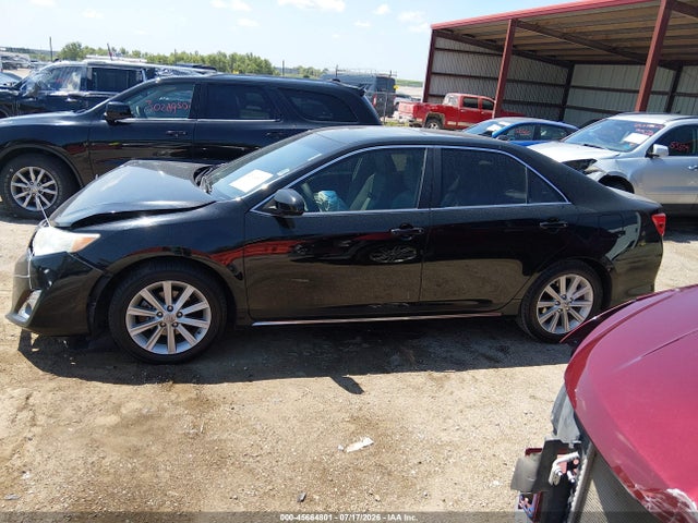 45664801 :رقم المزاد ، 4T1BK1FK8DU526257 vin ، 2013 Toyota Camry Xle V6 مزاد بيع