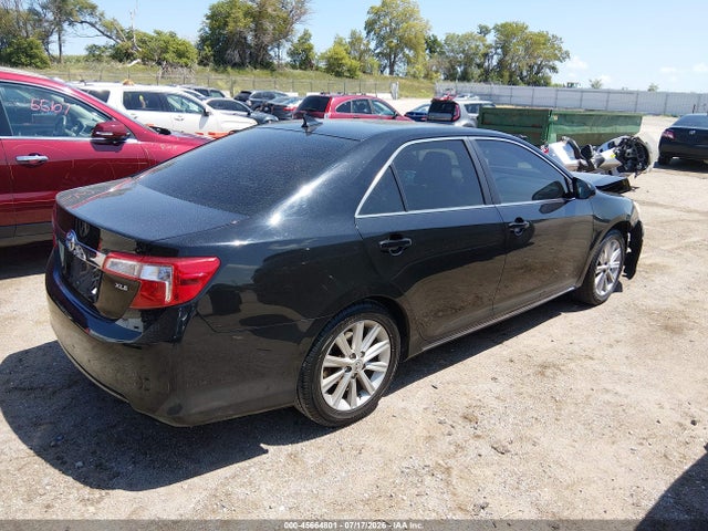 45664801 :رقم المزاد ، 4T1BK1FK8DU526257 vin ، 2013 Toyota Camry Xle V6 مزاد بيع