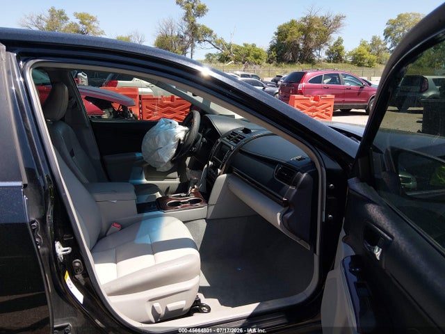45664801 :رقم المزاد ، 4T1BK1FK8DU526257 vin ، 2013 Toyota Camry Xle V6 مزاد بيع