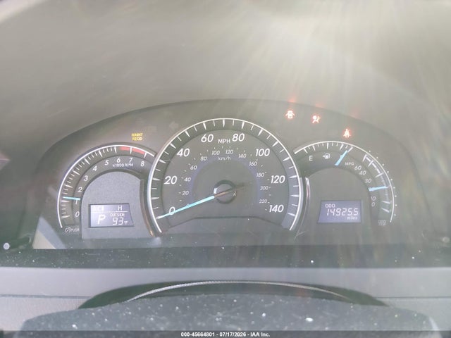 45664801 :رقم المزاد ، 4T1BK1FK8DU526257 vin ، 2013 Toyota Camry Xle V6 مزاد بيع