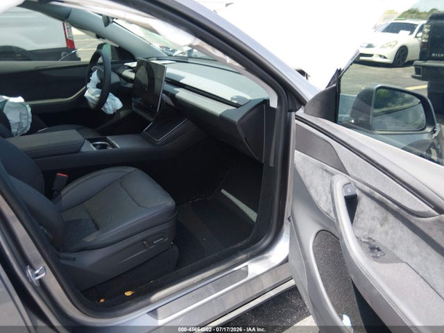 Продажа на аукционе авто 2026 Tesla Model Y Premium Rear-wheel Drive/rear-wheel Drive, vin: 7SAYGDED3TF526875, номер лота: 45664802