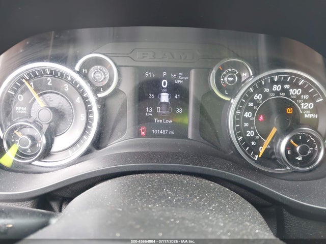 2021 Ram 1500 Big Horn  4x2 5'7 Box მანქანა იყიდება აუქციონზე, vin: 1C6RREFG5MN574608, აუქციონის ნომერი: 45664804