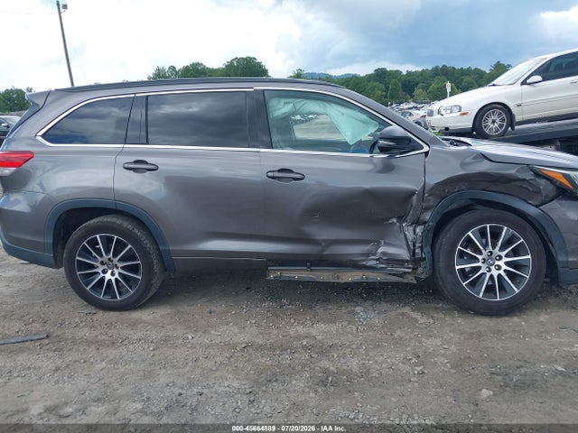 Toyota Highlander Se 2017 5TDKZRFH2HS508902 Image 13