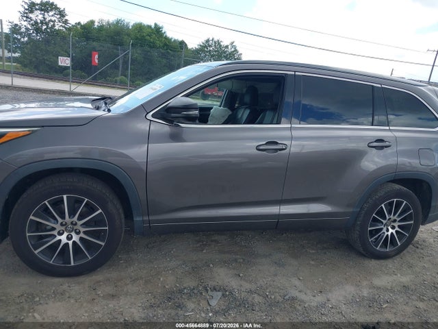Toyota Highlander Se 2017 5TDKZRFH2HS508902 Image 14