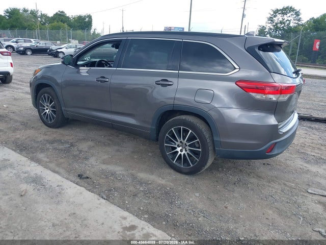Toyota Highlander Se 2017 5TDKZRFH2HS508902 Image 3