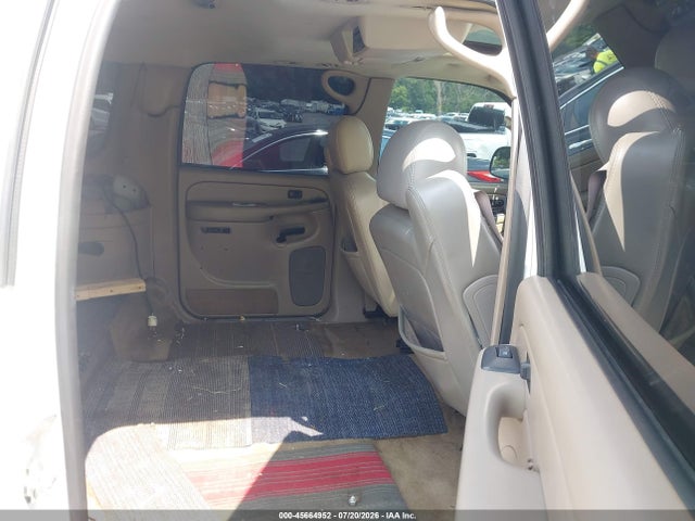 2005 Chevrolet Suburban 1500 Lt მანქანა იყიდება აუქციონზე, vin: 3GNFK16Z05G251207, აუქციონის ნომერი: 45664952