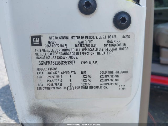 2005 Chevrolet Suburban 1500 Lt მანქანა იყიდება აუქციონზე, vin: 3GNFK16Z05G251207, აუქციონის ნომერი: 45664952