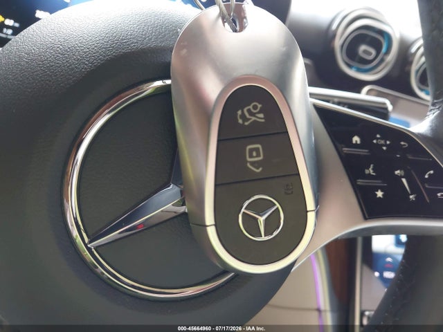 W1KAF4HB6NR013831 Mercedes-Benz C 300 4matic