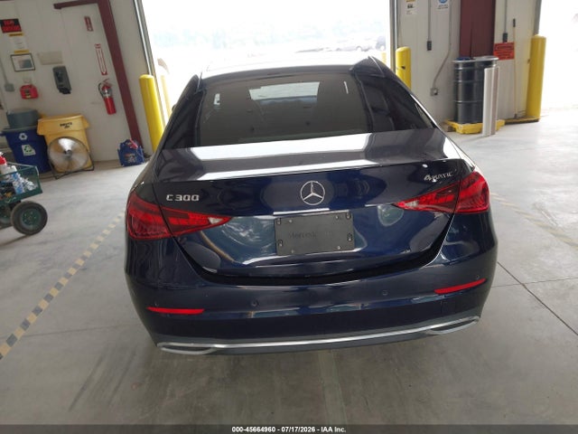 W1KAF4HB6NR013831 Mercedes-Benz C 300 4matic