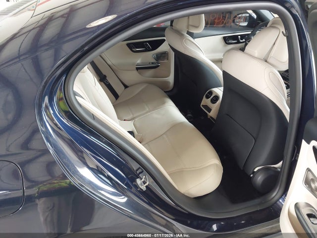 W1KAF4HB6NR013831 Mercedes-Benz C 300 4matic