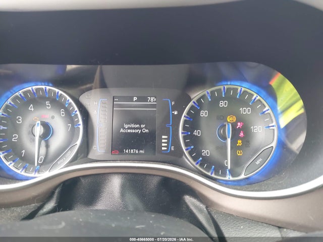 45665000 :رقم المزاد ، 2C4RC1DG0LR148302 vin ، 2020 Chrysler Voyager Lxi مزاد بيع