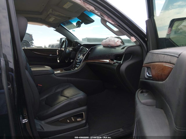1GYS3HKJ9JR368494 Cadillac Escalade Esv Luxury