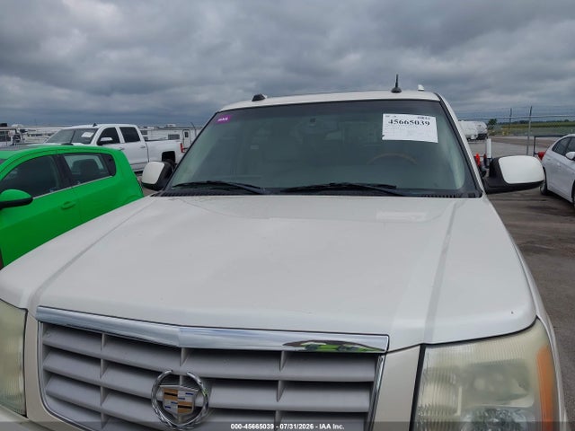 Продаж на аукціоні авто 2004 Cadillac Escalade Esv Standard, vin: 3GYFK66N94G245241, номер лоту: 45665039