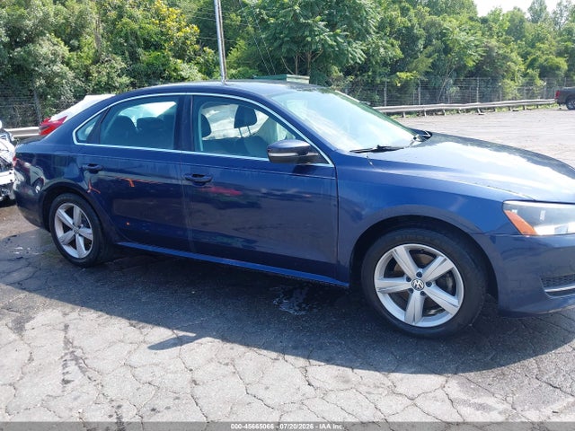2014 Volkswagen Passat 1.8t Wolfsburg Edition მანქანა იყიდება აუქციონზე, vin: 1VWAT7A35EC049372, აუქციონის ნომერი: 45665066