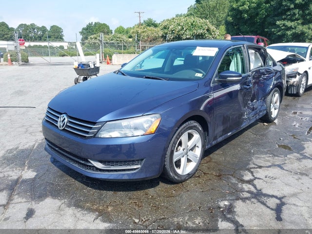 2014 Volkswagen Passat 1.8t Wolfsburg Edition მანქანა იყიდება აუქციონზე, vin: 1VWAT7A35EC049372, აუქციონის ნომერი: 45665066