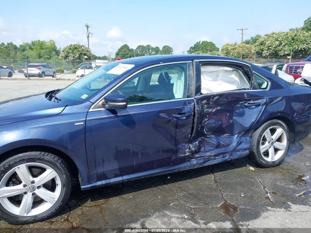 2014 Volkswagen Passat 1.8t Wolfsburg Edition მანქანა იყიდება აუქციონზე, vin: 1VWAT7A35EC049372, აუქციონის ნომერი: 45665066
