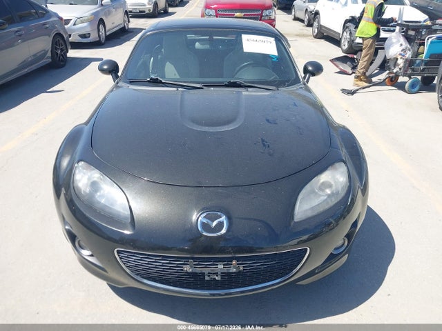 45665079 :رقم المزاد ، JM1NC2PFXB0216766 vin ، 2011 Mazda Mx-5 Miata Special Edition مزاد بيع