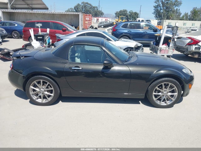 45665079 :رقم المزاد ، JM1NC2PFXB0216766 vin ، 2011 Mazda Mx-5 Miata Special Edition مزاد بيع