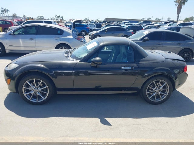 45665079 :رقم المزاد ، JM1NC2PFXB0216766 vin ، 2011 Mazda Mx-5 Miata Special Edition مزاد بيع
