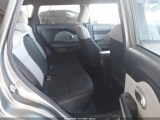 KIA SOUL + 2014 KNDJP3A54E7033934 Image 8