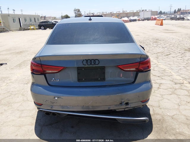 WAUAUGFF1H1026882 Audi A3 PREMIUM