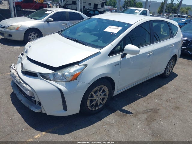 JTDZN3EU0GJ045031 Toyota Prius V Two