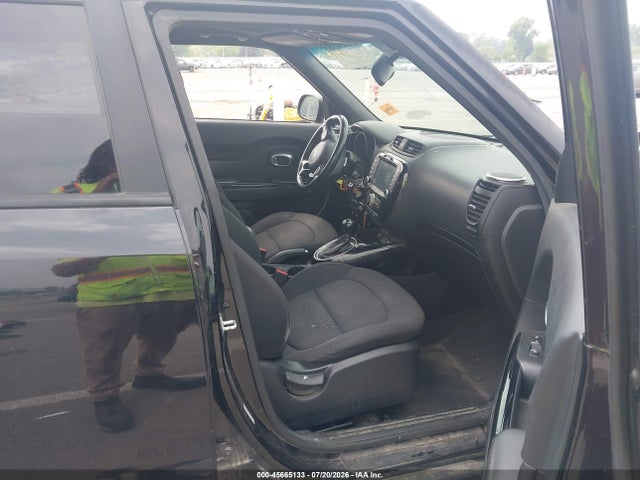 Продажа на аукционе авто 2015 Kia Soul !, vin: KNDJX3A58F7132774, номер лота: 45665133
