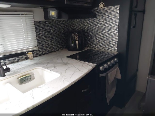 Coachmen R Freedom Ex 2022 5ZT2FEUB5NW021333 Image 13