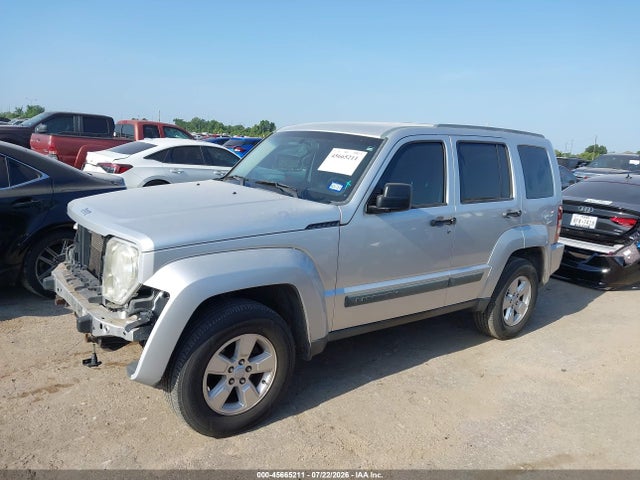 45665211 :رقم المزاد ، 1J4PP2GK0AW134528 vin ، 2010 Jeep Liberty Sport مزاد بيع