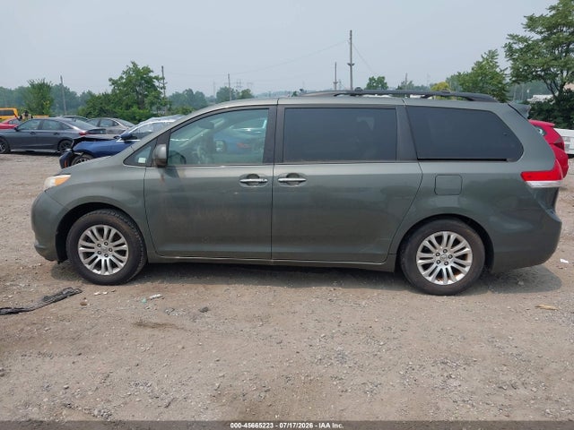 Продажа на аукционе авто 2013 Toyota Sienna Xle V6 8 Passenger, vin: 5TDYK3DC2DS297715, номер лота: 45665223